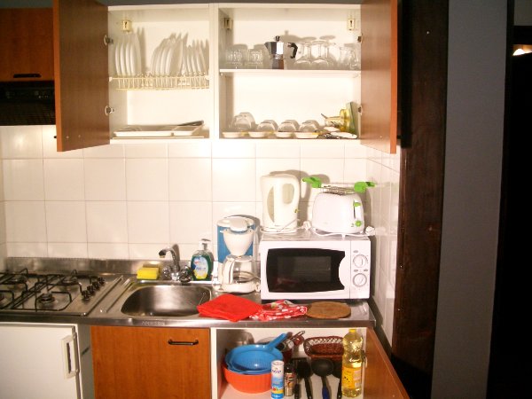Apartments Lake Idro, rent apartment F - kitchen 5