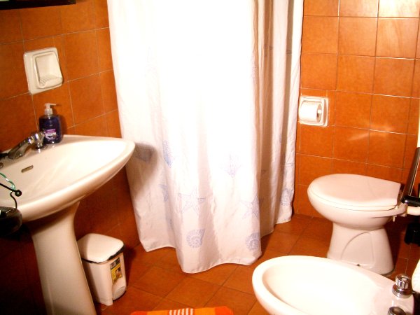 Apartments Lake Idro, rent apartment G - bathroom 8