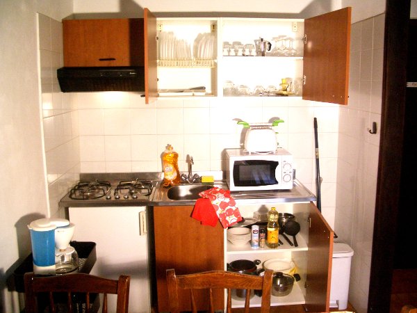 Apartments Lake Idro, rent apartment H - kitchen 5