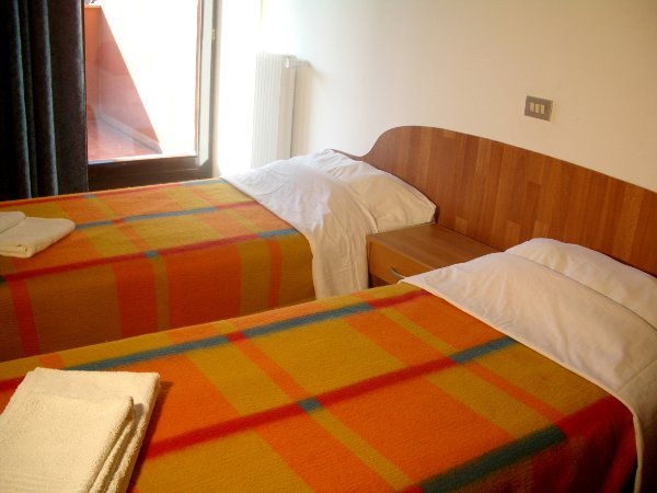 Houses Lake Idro, rent home A - bedroom 2 - 9