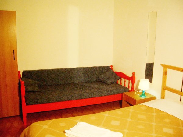 Houses Lake Idro, rent home B - bedroom 1 - 7