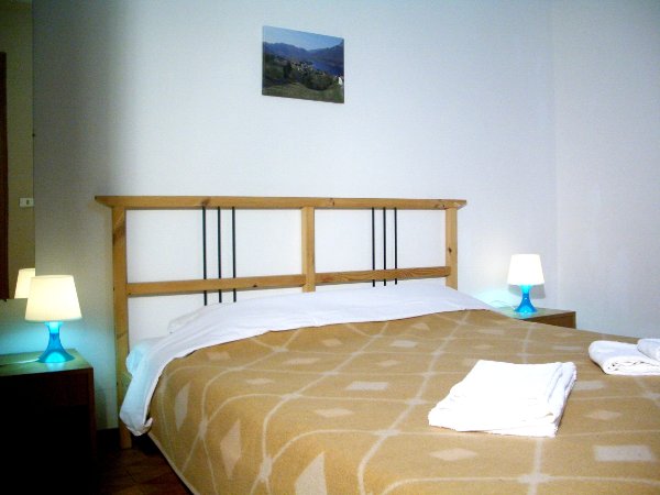 Houses Lake Idro, rent home B - bedroom 1 - 6