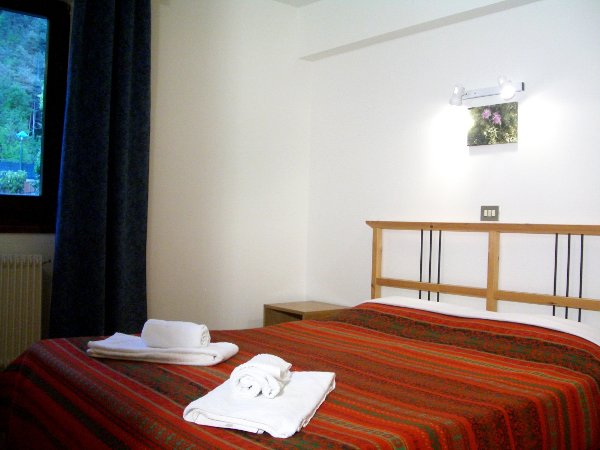 Houses Lake Idro, rent home C - bedroom 1 - 7