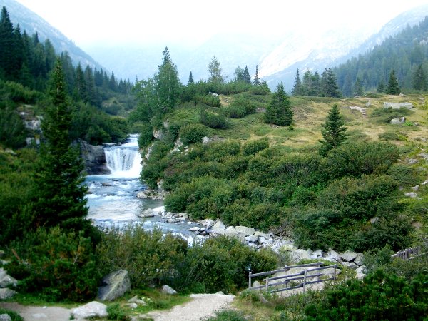 villa-idro-lake-travel-natural-park